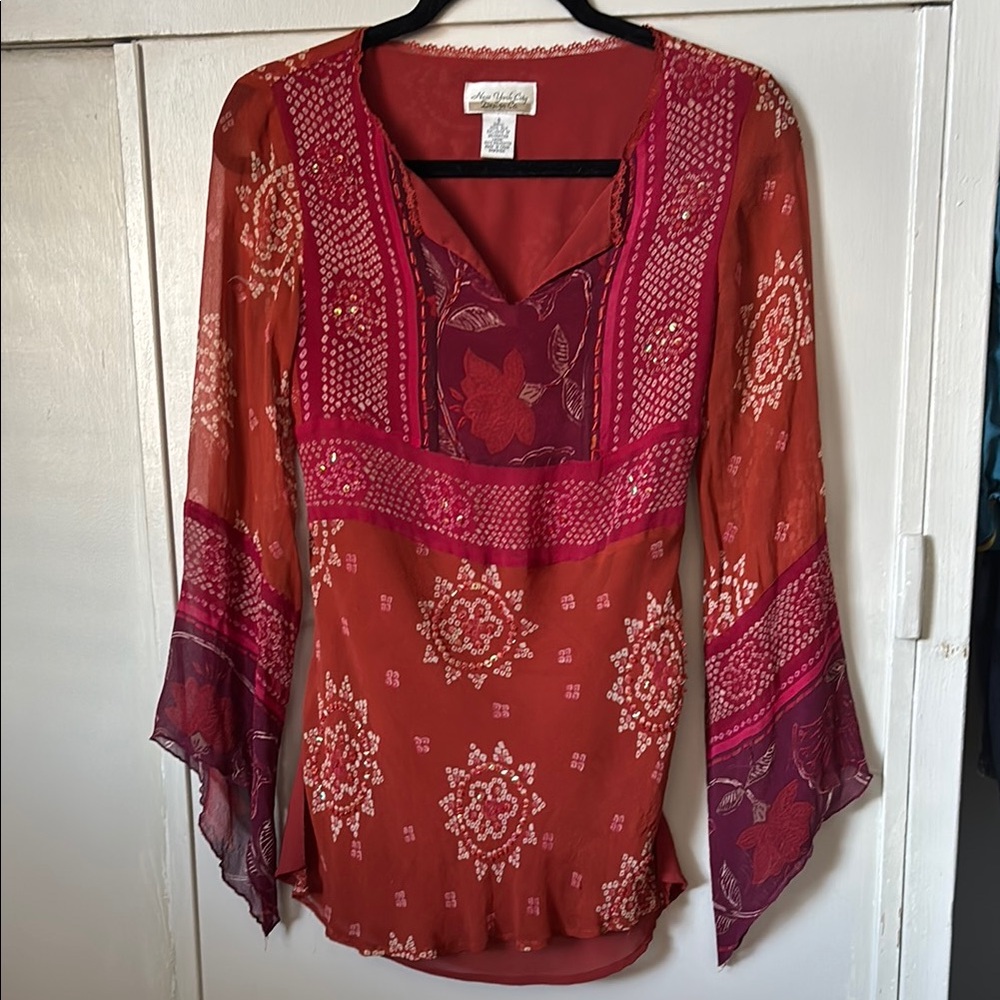 Red and Pink Graphic Bell Sleeve Blouse